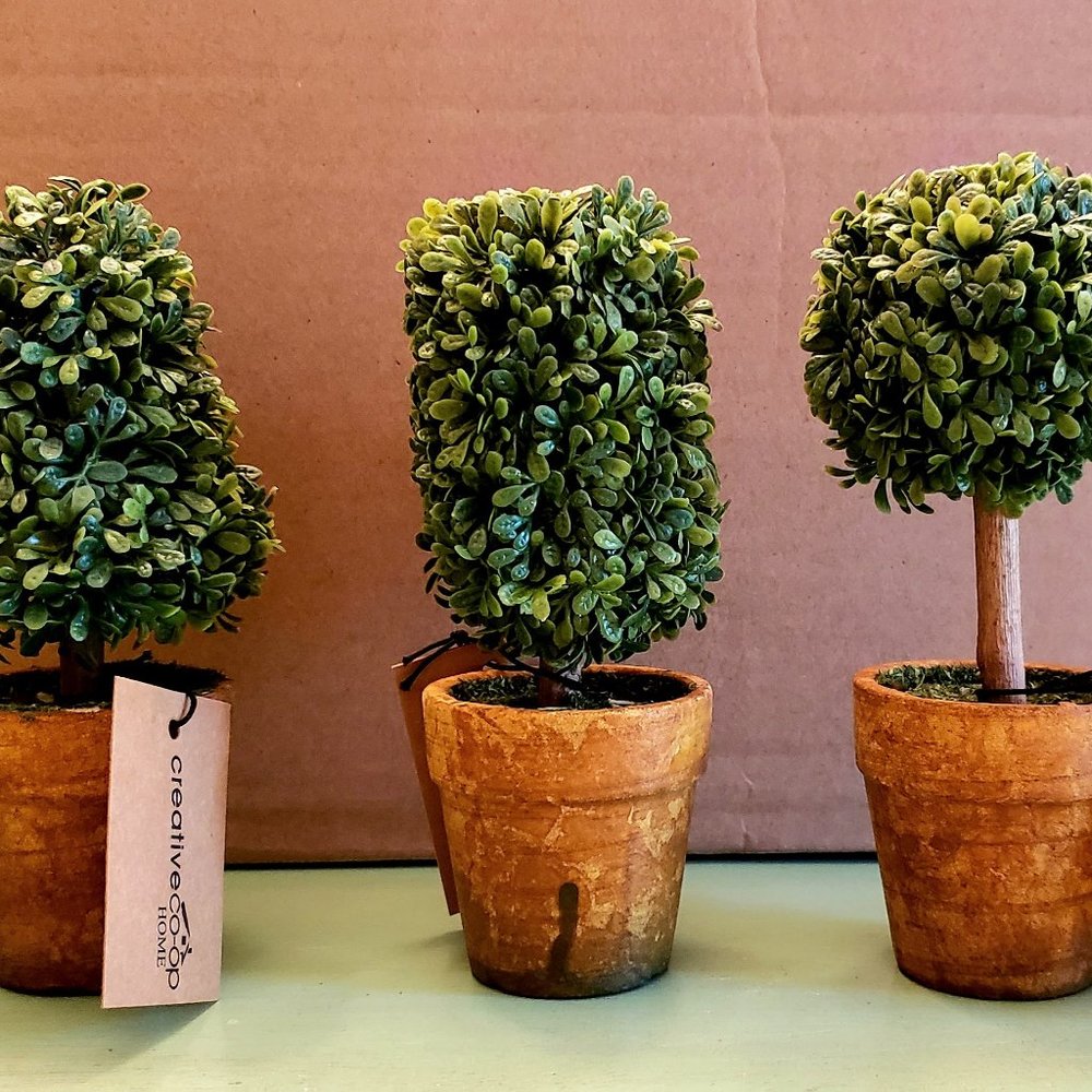 NWT SET OF 3 TOPIARIES